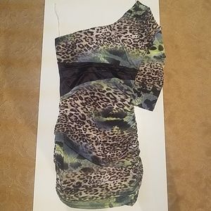 NWOT Symphony Green Leopard print 1 sleeve dress